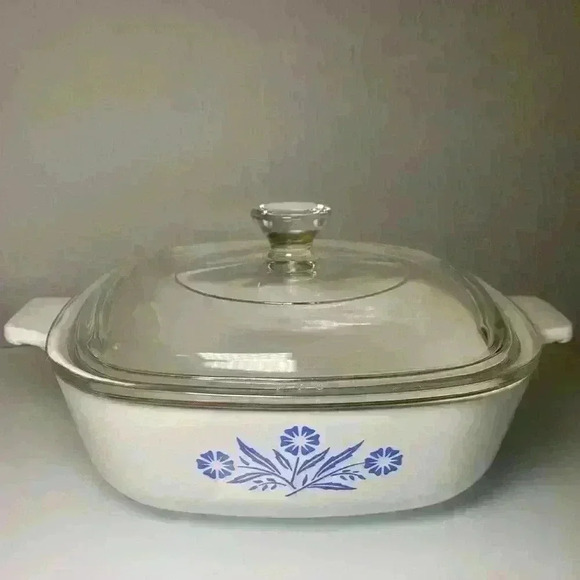 Vintage Corning Ware 1 Qt P-1-B Blue Corn Flower Casserole Serving Dish w/ Lid - Picture 1 of 16